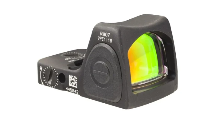 Best Red Dot Sight For Beretta APX - Reviews and Buying Guide w/FAQs